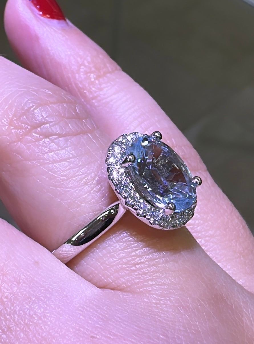 2.40ct tw Aquamarine & Diamond Cocktail Ring