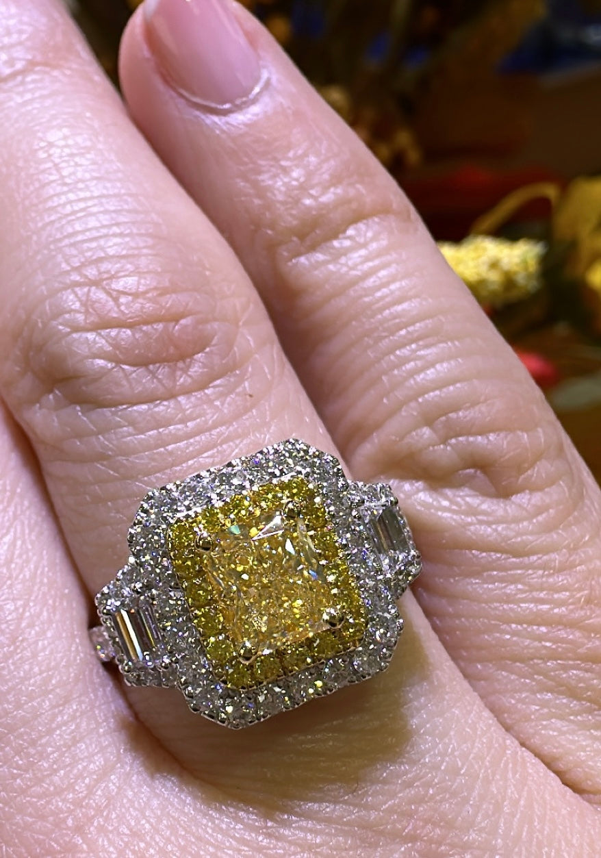 2.22ct tw Canary Fancy Yellow Center Side Trapezoid Diamond Ring