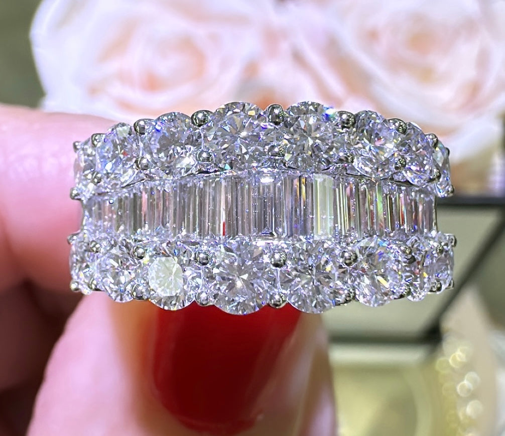 2.86ct tw Baguette and Round Cut Diamond Ring