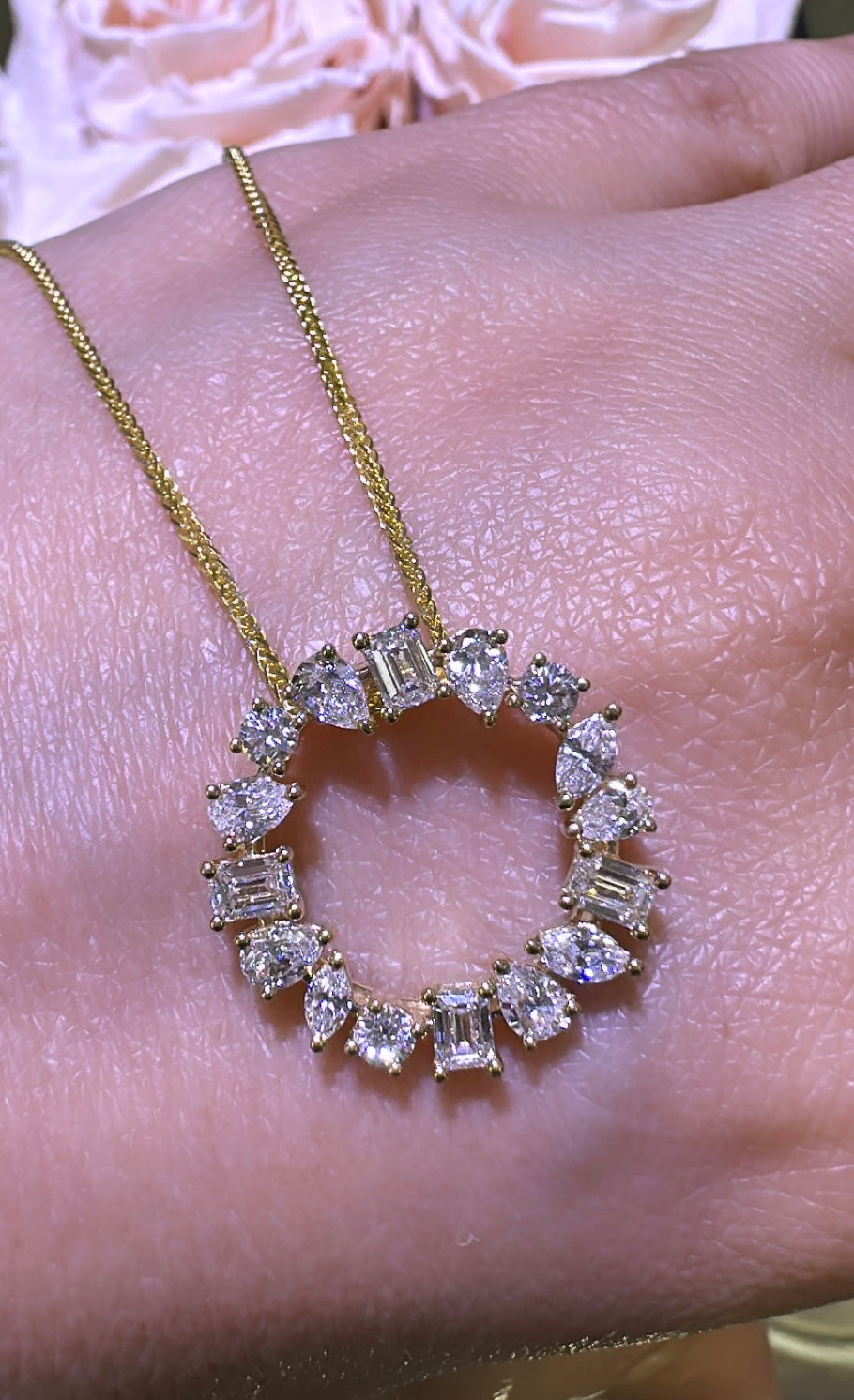 1.37ct tw Mix-Shape Diamond Circle of Life Pendant Necklace