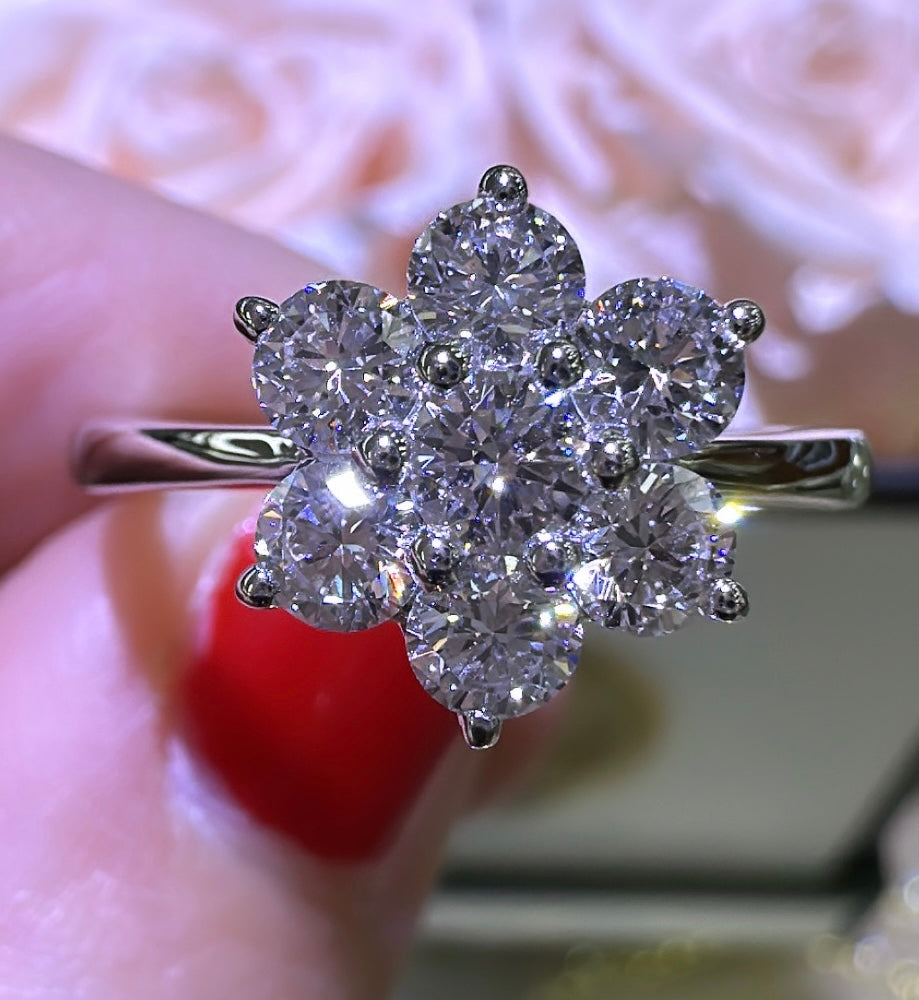 Diamond 1.01ct t.w. Cluster Flower Shape Ring