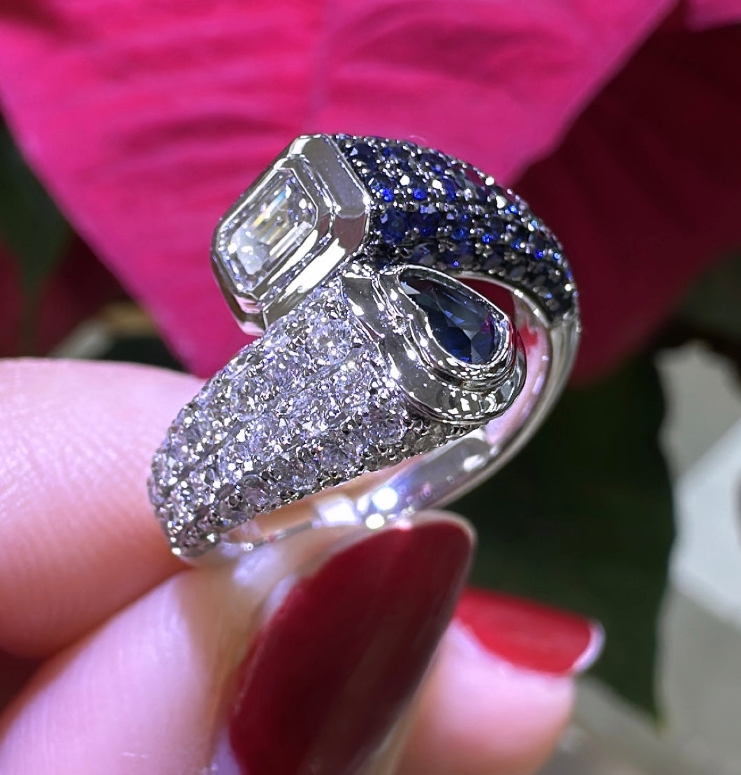 1.60Carat Blue Sapphire Wrap Pinky Emerald And Heart Moi Toi Pave Diamond Ring