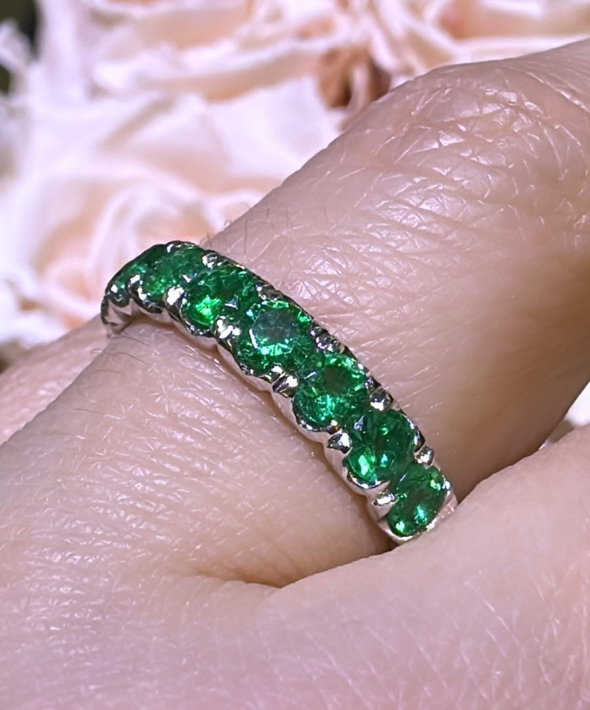 1.04carat Green Emerald Ring