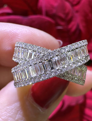 1.92ct tw Diamond Baguette and Round cut Criss Cross Ring