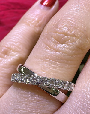 0.69ct tw Diamond Overlapping Criss-Cross Diamond Ring