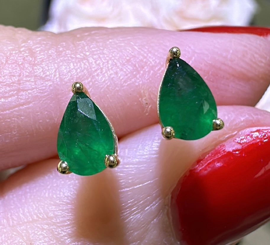 0.77ct tw Pear Shape Green Emerald Stud Earrings