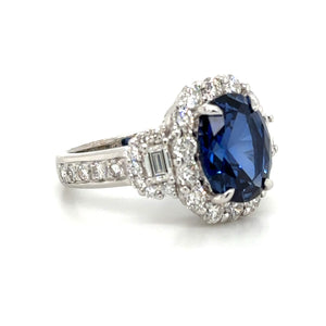 Ladies Statement 8.00carat Oval Cut Blue Sapphire & Diamond Ring