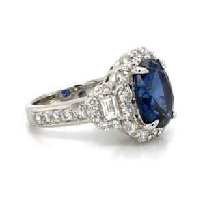 Ladies Statement 8.00carat Oval Cut Blue Sapphire & Diamond Ring