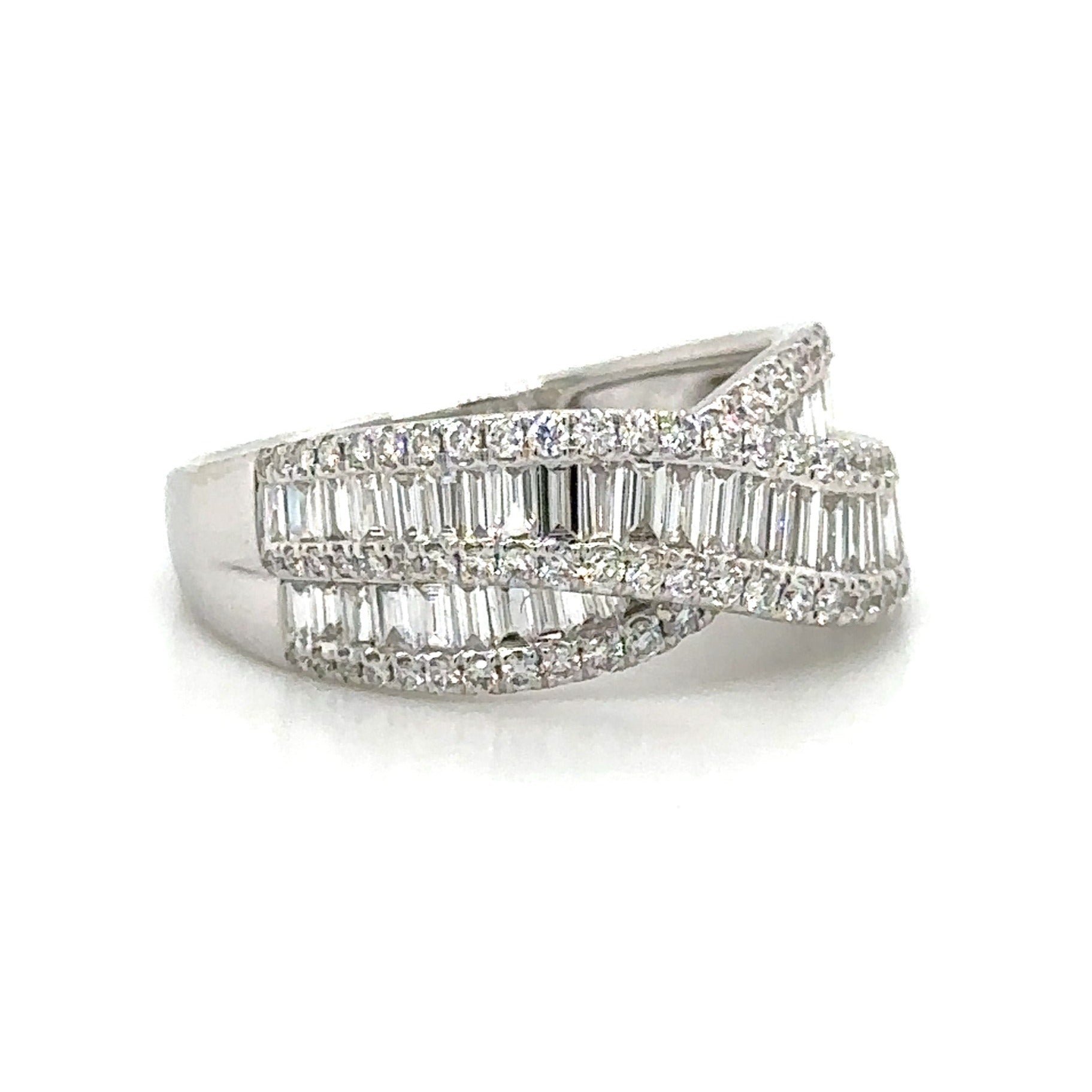 1.37ct tw Diamond Baguette and Round cut Criss Cross Ring