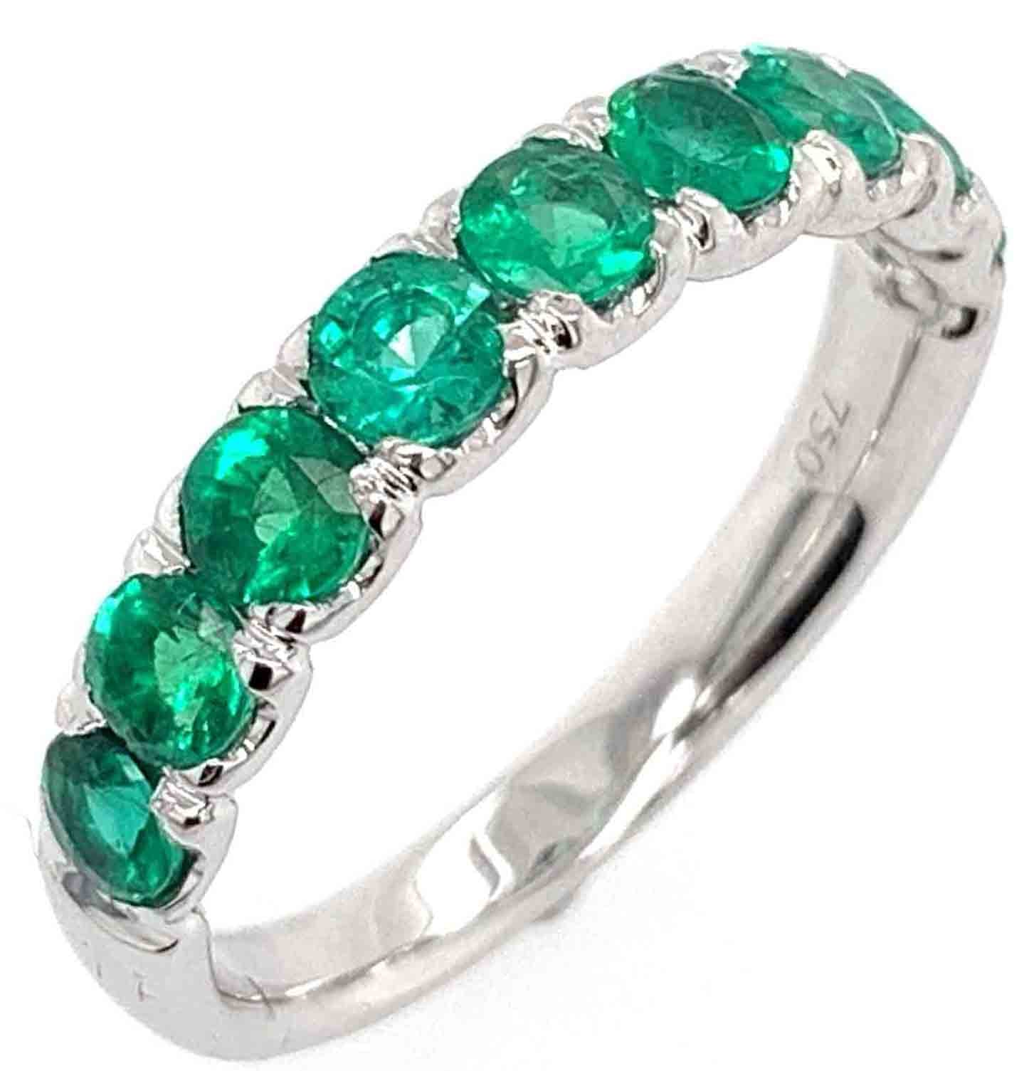 1.04carat Green Emerald Ring