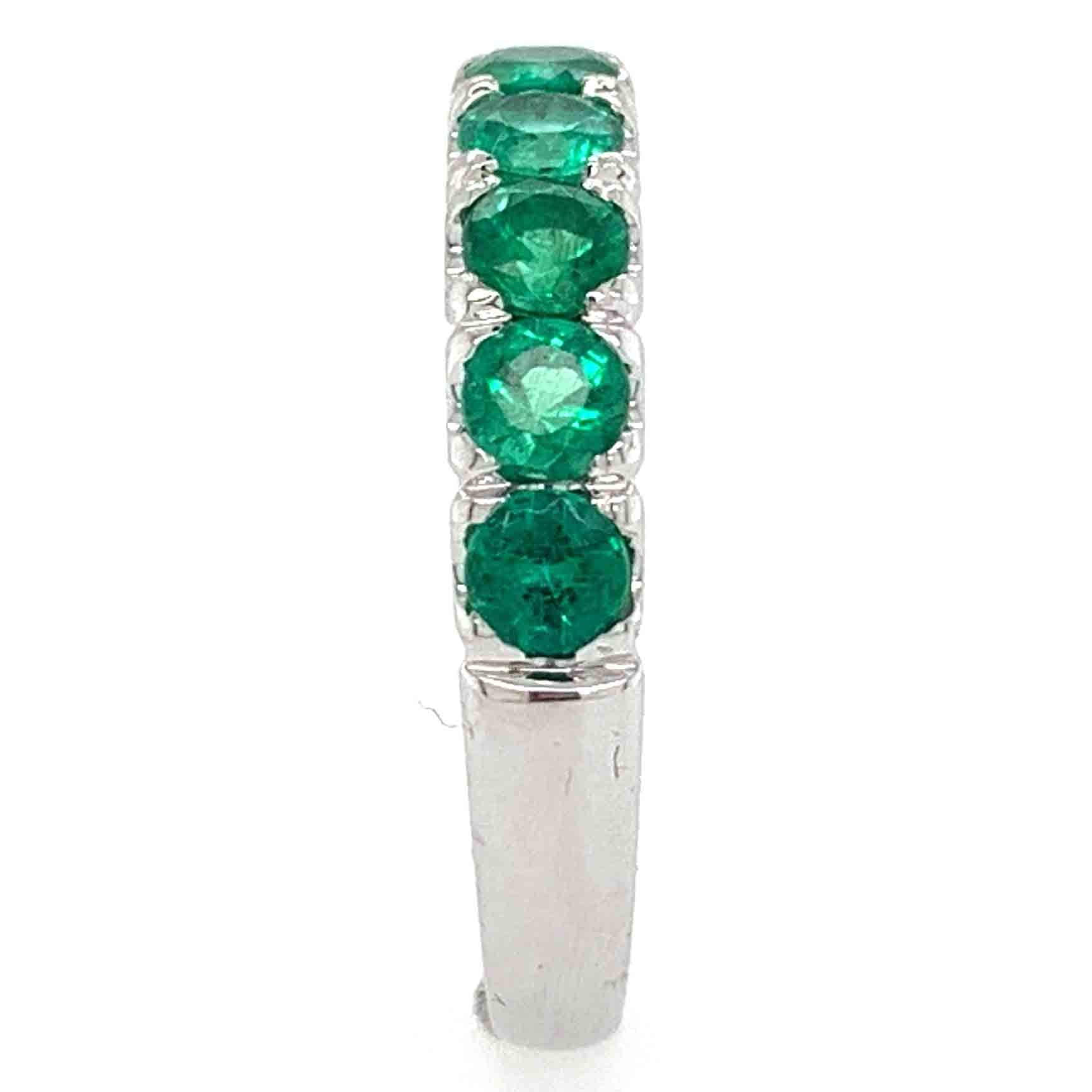 1.04carat Green Emerald Ring