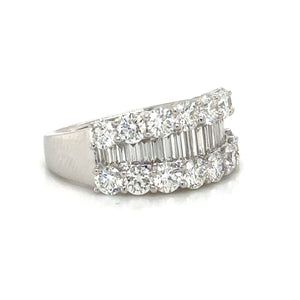 2.86ct tw Baguette and Round Cut Diamond Ring