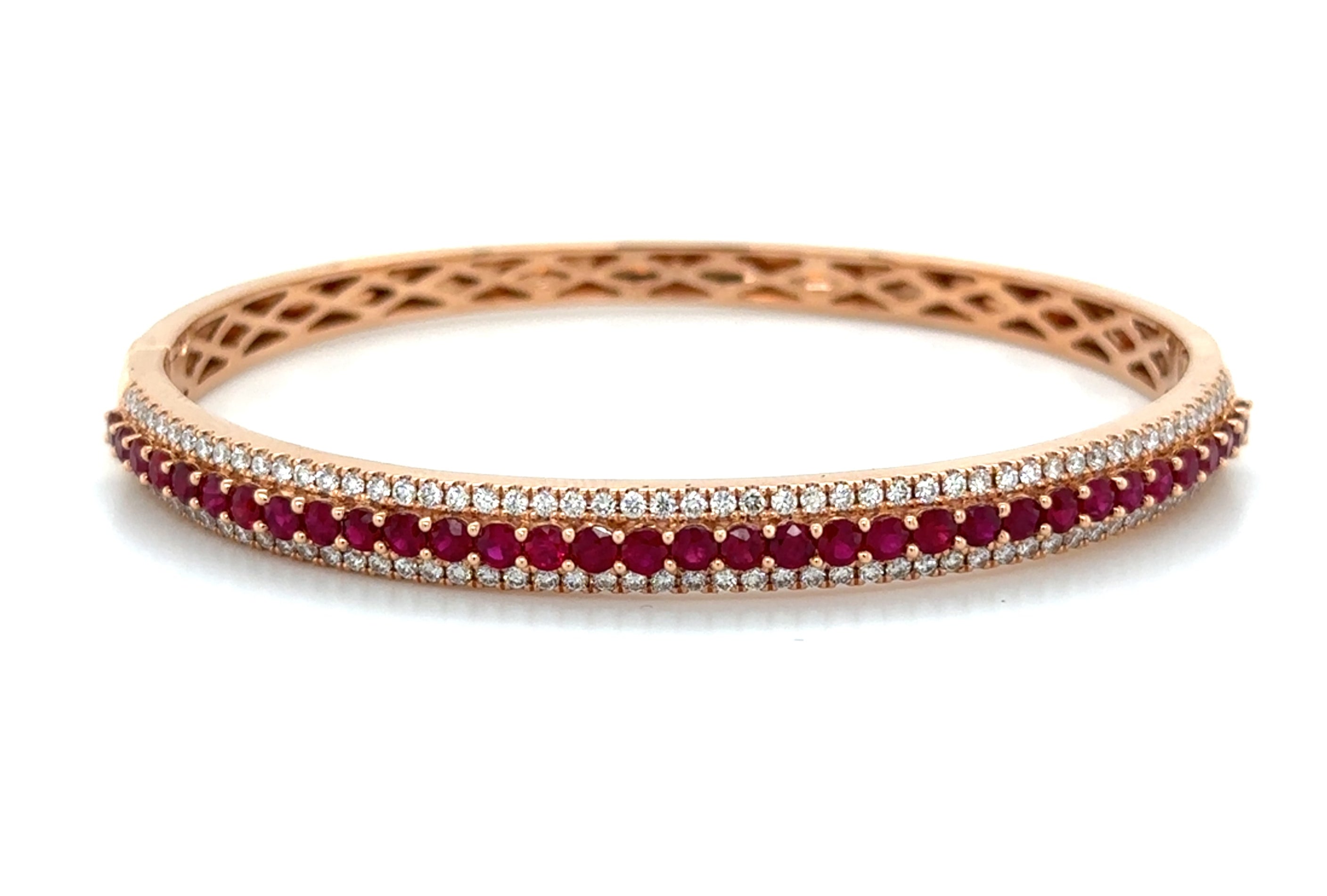 3.23ct t.w. Round Brilliant Cut Diamond and Ruby Bangle Bracelet