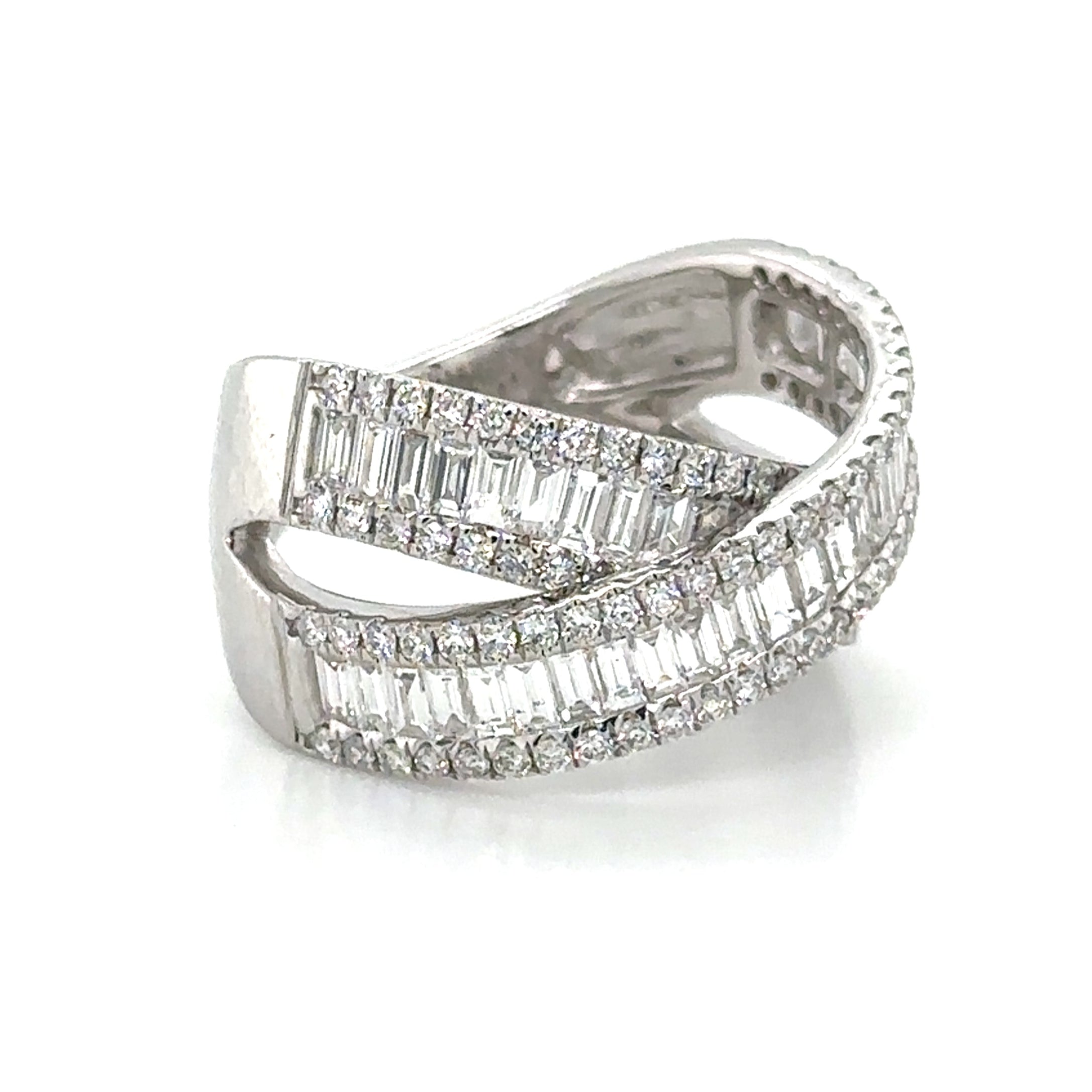 1.92ct tw Diamond Baguette and Round cut Criss Cross Ring