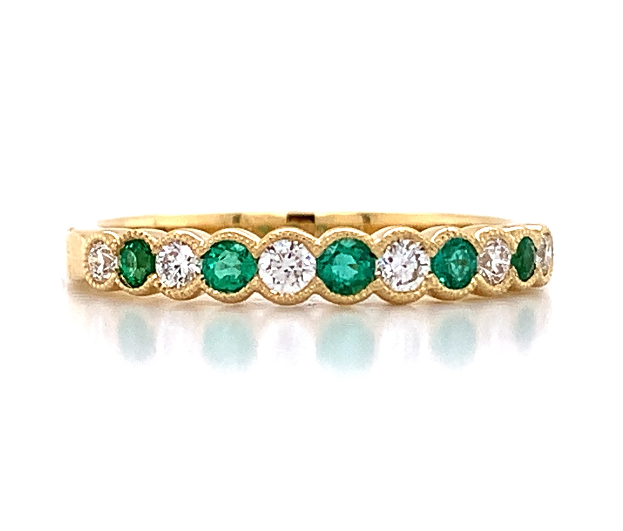 Alternating Diamond And Emerald Band